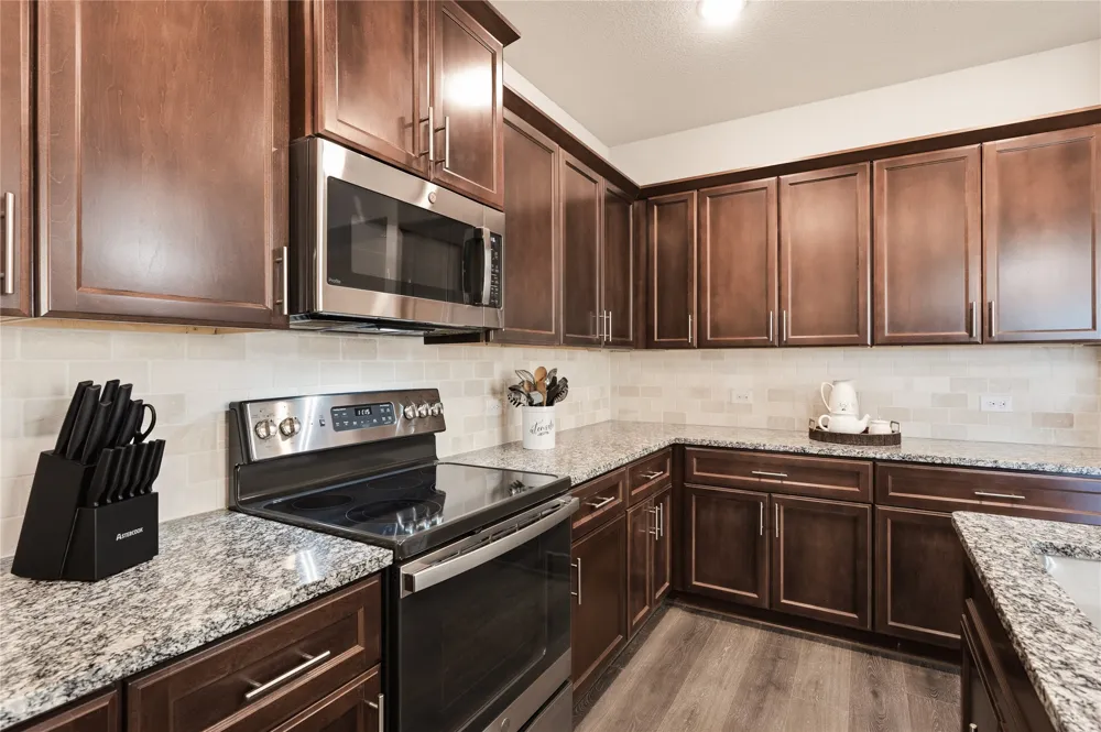 4727 Bluffview Drive Haltom City, TX 76137