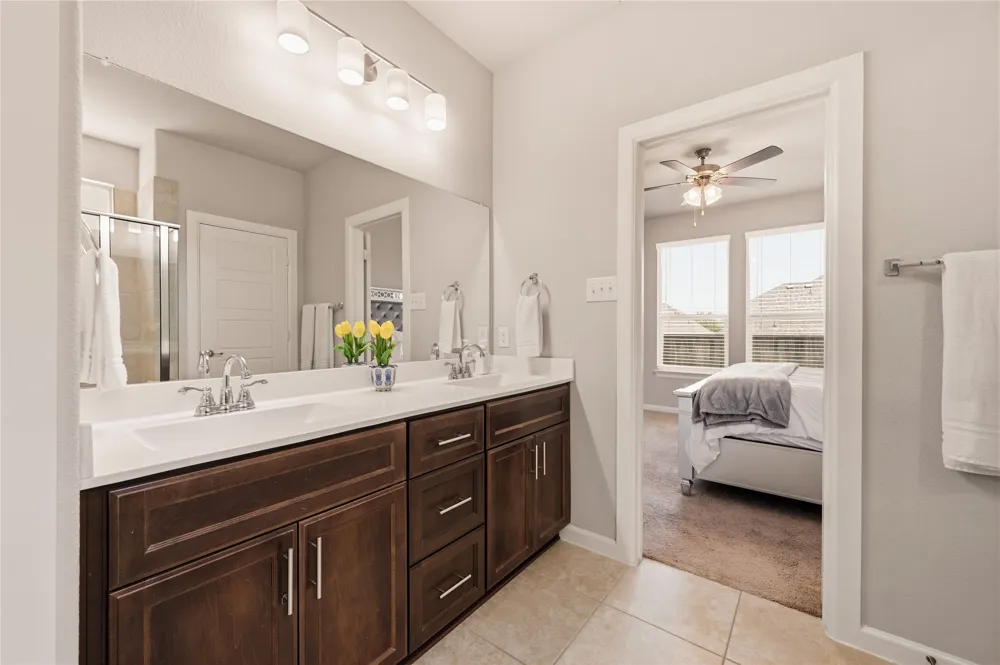 4727 Bluffview Drive Haltom City, TX 76137