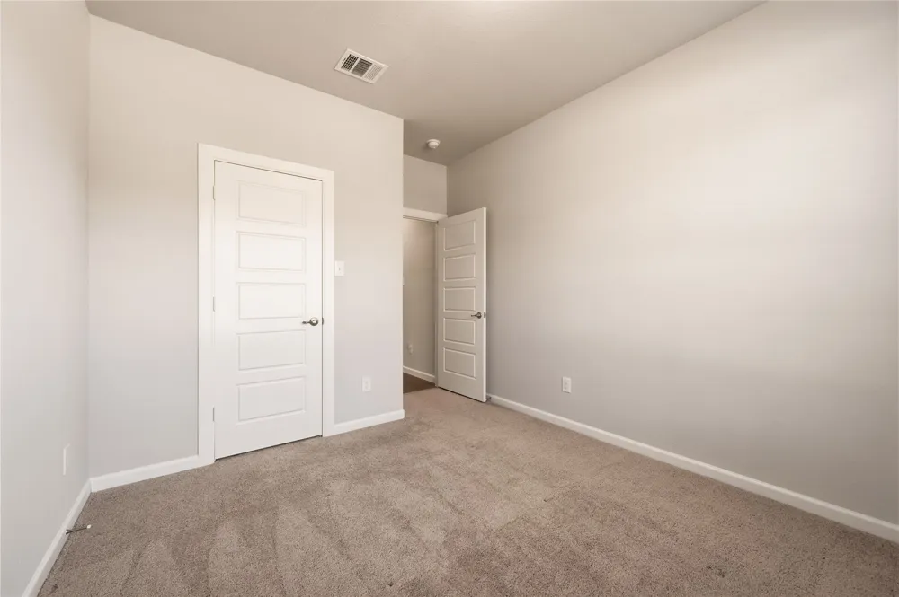 4727 Bluffview Drive Haltom City, TX 76137