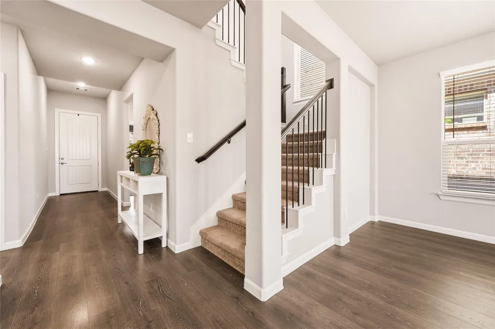 4727 Bluffview Drive Haltom City, TX 76137