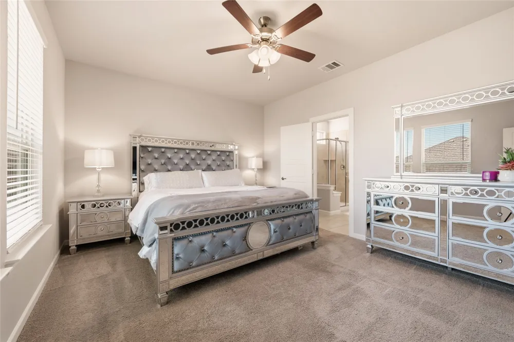 4727 Bluffview Drive Haltom City, TX 76137
