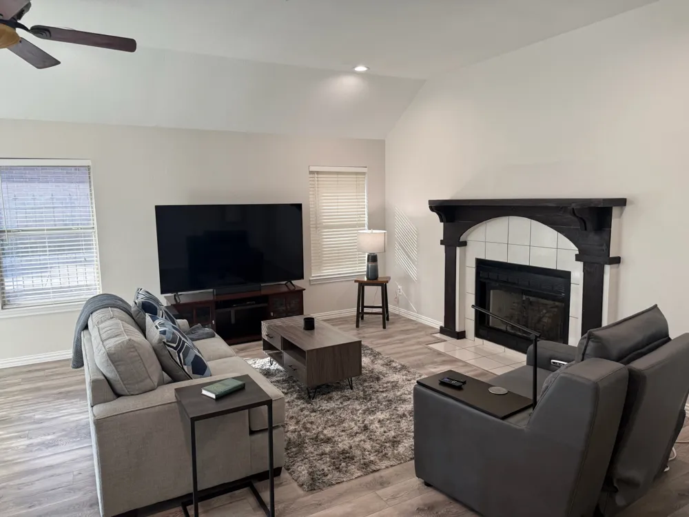 7809 Hightower Drive North Richland Hills, TX 76182