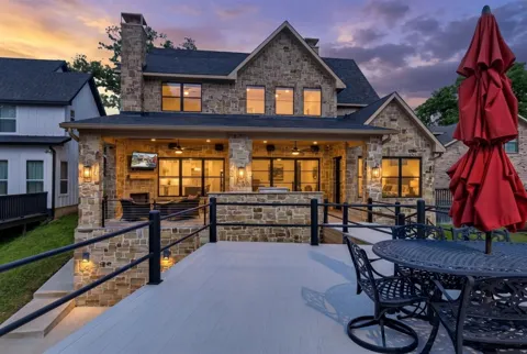 2005 Emma Drive