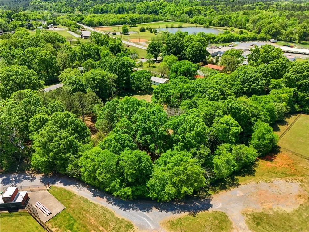 102 Jackson Drive SE Adairsville, GA 30103