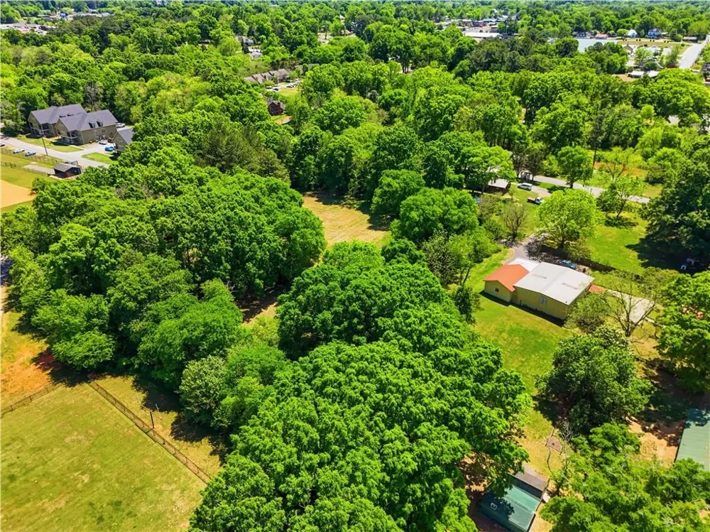 102 Jackson Drive SE Adairsville, GA 30103