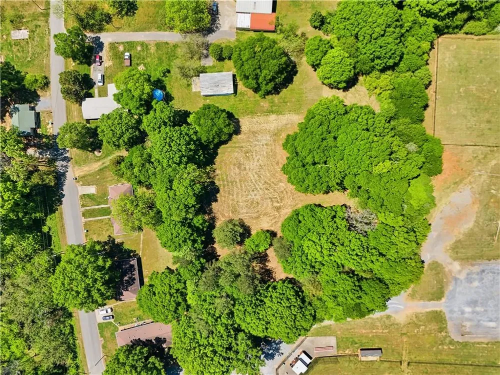 102 Jackson Drive SE Adairsville, GA 30103