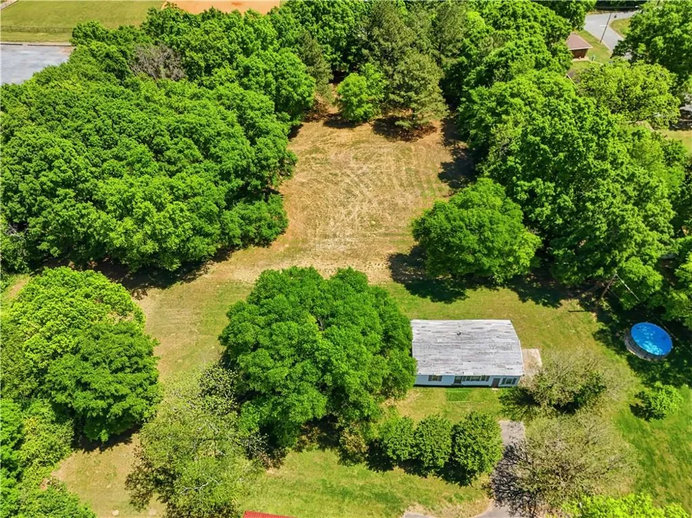 102 Jackson Drive SE Adairsville, GA 30103