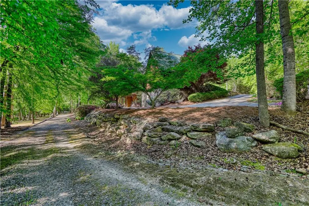 393 Edwards Road Oxford, GA 30054