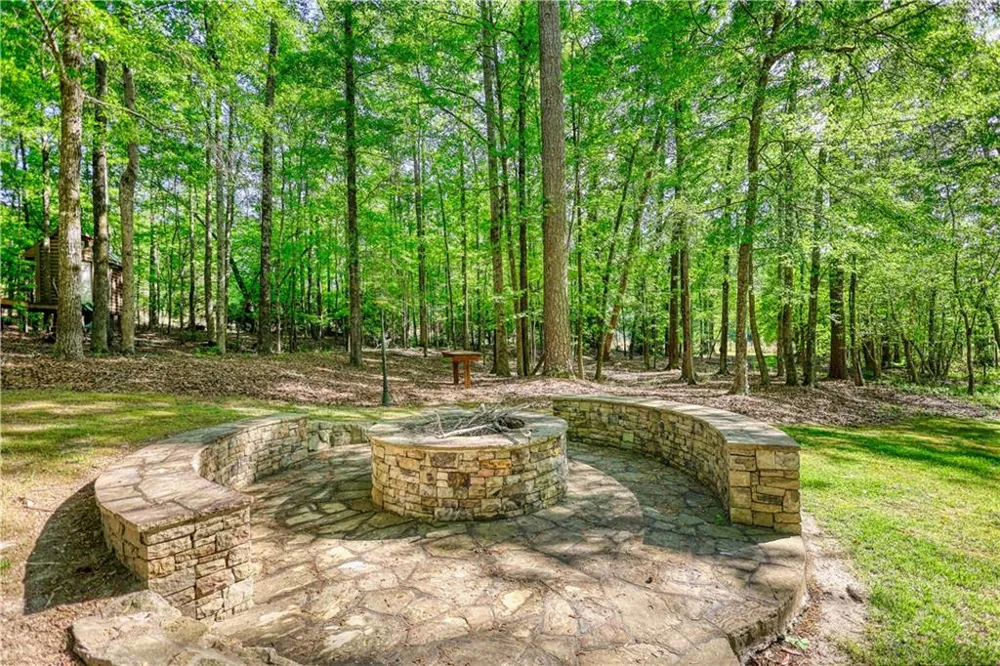 393 Edwards Road Oxford, GA 30054