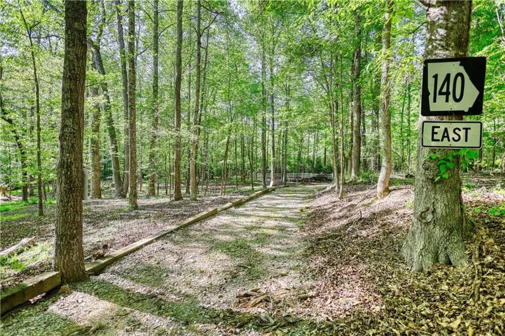 393 Edwards Road Oxford, GA 30054