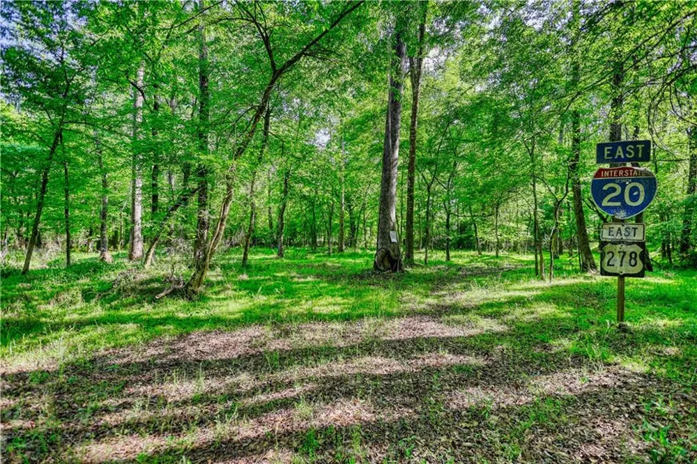 393 Edwards Road Oxford, GA 30054