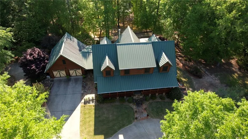393 Edwards Road Oxford, GA 30054