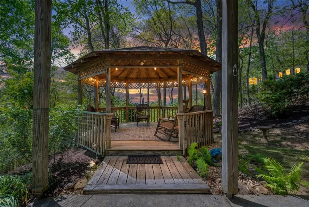 1339 Ridgeview Drive Big Canoe, GA 30143