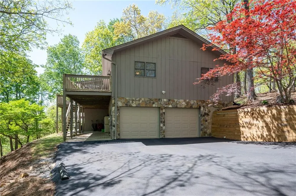 1339 Ridgeview Drive Big Canoe, GA 30143
