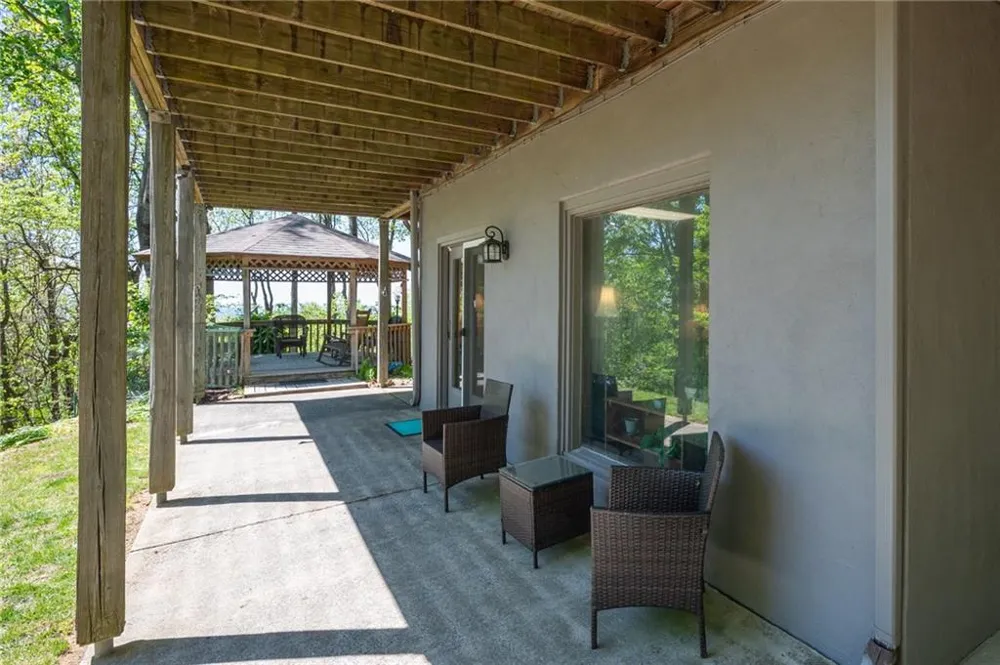 1339 Ridgeview Drive Big Canoe, GA 30143