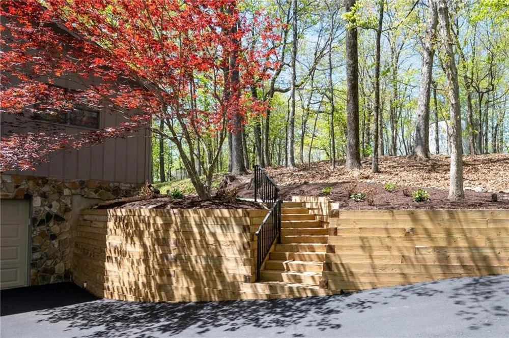1339 Ridgeview Drive Big Canoe, GA 30143