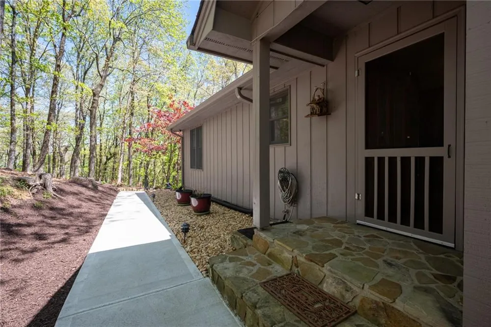 1339 Ridgeview Drive Big Canoe, GA 30143