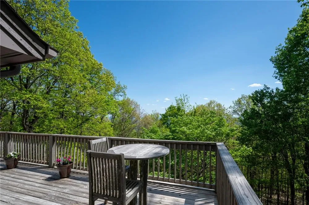 1339 Ridgeview Drive Big Canoe, GA 30143