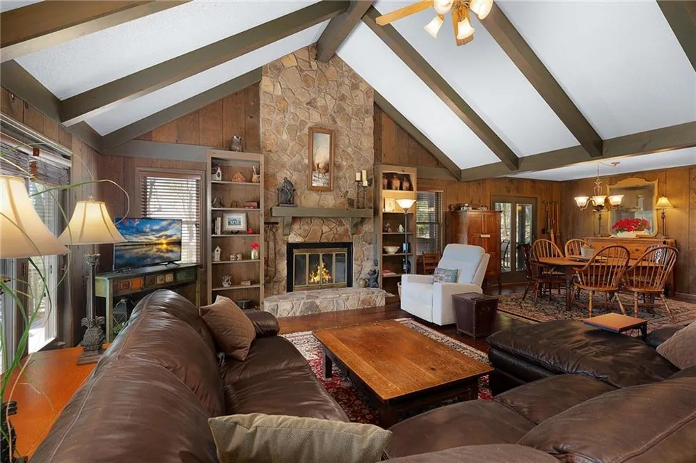 1339 Ridgeview Drive Big Canoe, GA 30143