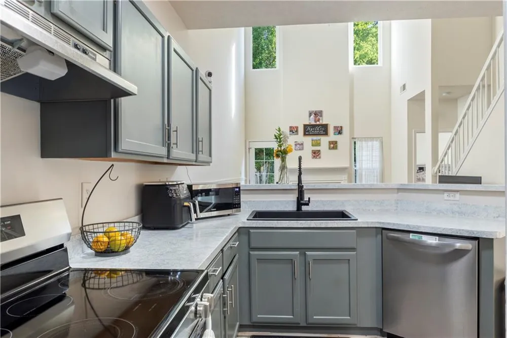 48 Hampton Drive Cartersville, GA 30121