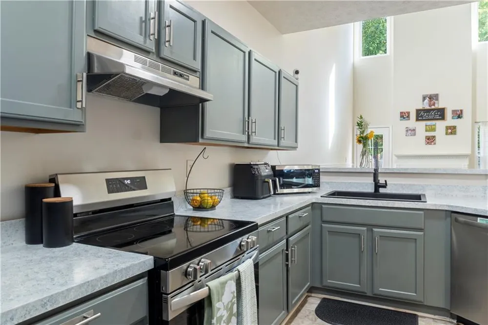 48 Hampton Drive Cartersville, GA 30121