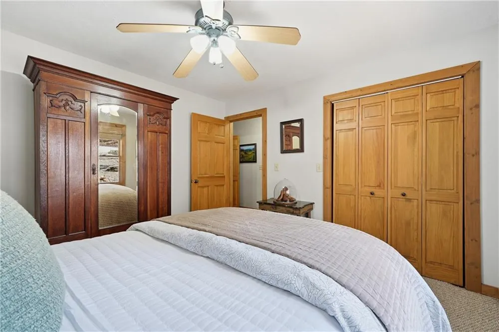 1449 Cherokee Lane McCaysville, GA 30555
