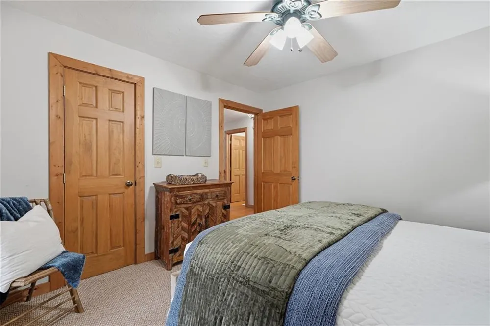 1449 Cherokee Lane McCaysville, GA 30555