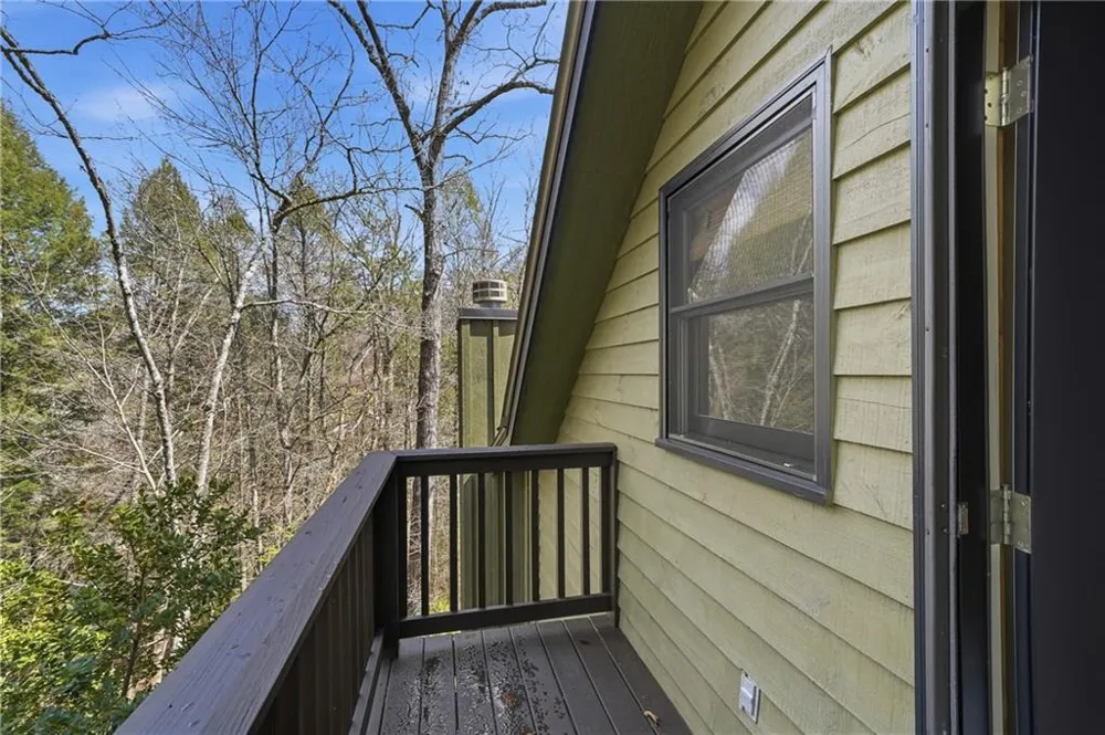 1449 Cherokee Lane McCaysville, GA 30555