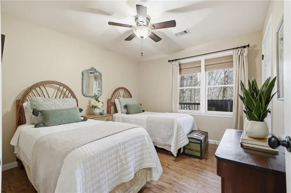 1449 Cherokee Lane McCaysville, GA 30555