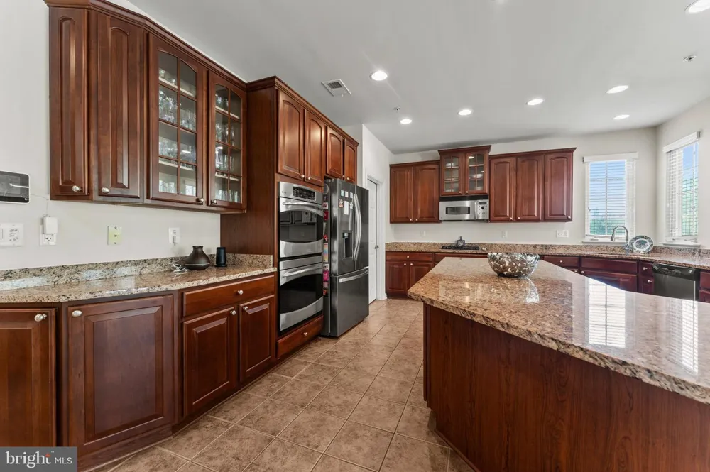 10916 SIR PAUL PLACE Clinton, MD 20735
