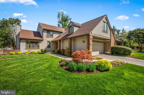 8009 MELODY LANE #8009