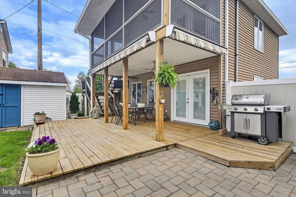2006 POPLAR RIDGE ROAD Pasadena, MD 21122