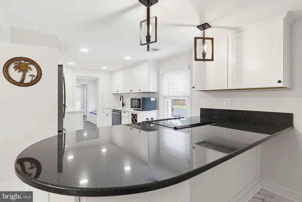 2006 POPLAR RIDGE ROAD Pasadena, MD 21122