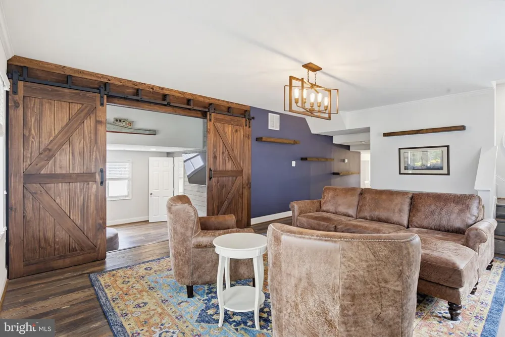 2006 POPLAR RIDGE ROAD Pasadena, MD 21122