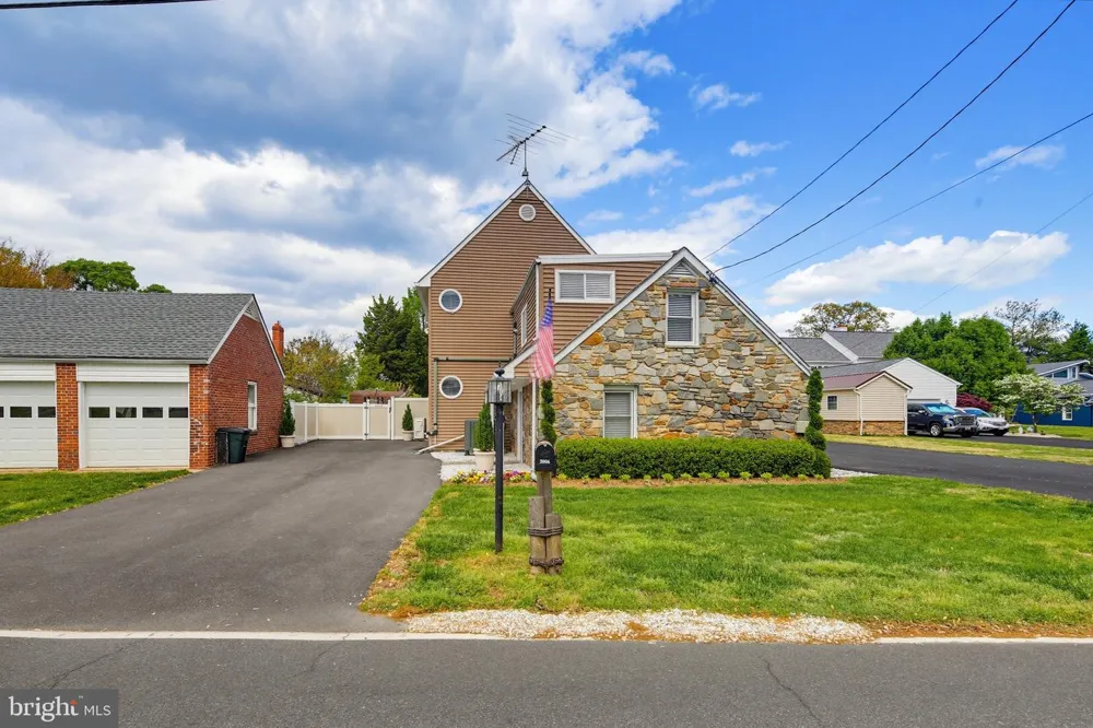 2006 POPLAR RIDGE ROAD Pasadena, MD 21122
