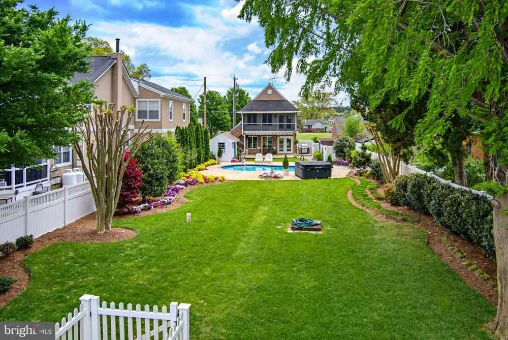 2006 POPLAR RIDGE ROAD Pasadena, MD 21122