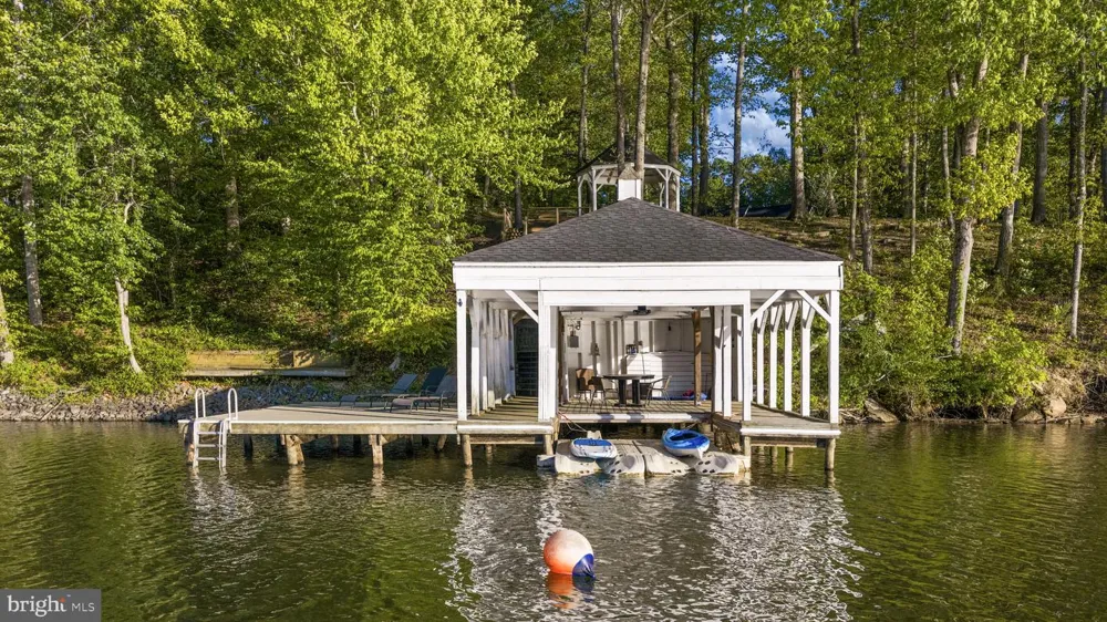 6406 CARTER LANE Mineral, VA 23117
