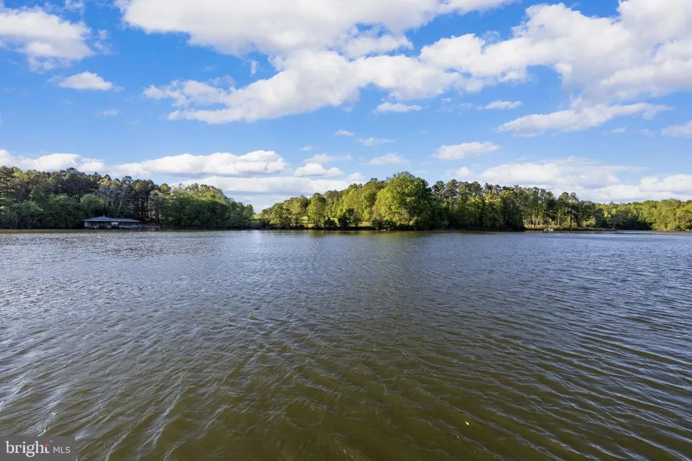 6406 CARTER LANE Mineral, VA 23117