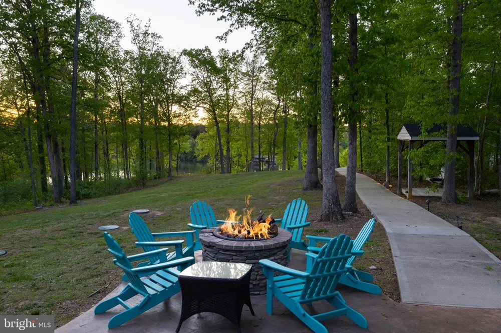 6406 CARTER LANE Mineral, VA 23117