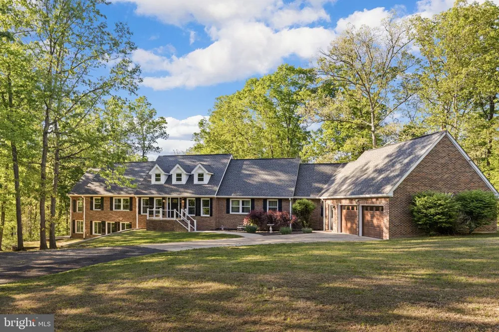 6406 CARTER LANE Mineral, VA 23117