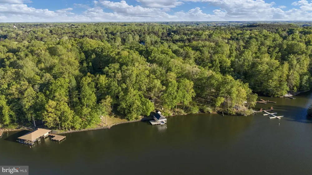 6406 CARTER LANE Mineral, VA 23117