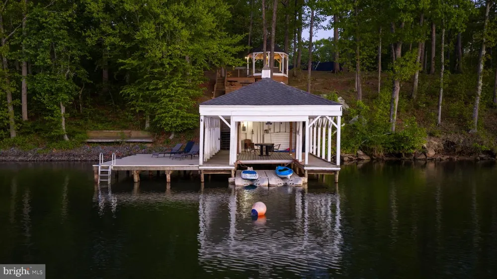 6406 CARTER LANE Mineral, VA 23117