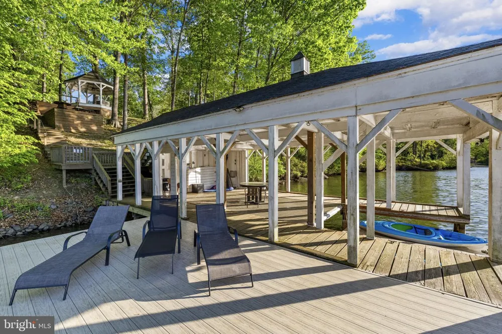 6406 CARTER LANE Mineral, VA 23117