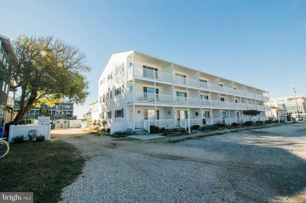 24 DICKINSON AVENUE #8B Dewey Beach, DE 19971