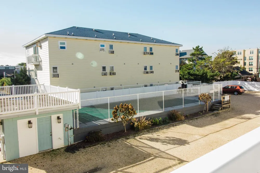 24 DICKINSON AVENUE #8B Dewey Beach, DE 19971
