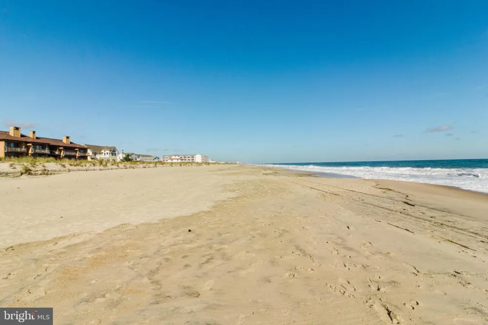24 DICKINSON AVENUE #8B Dewey Beach, DE 19971