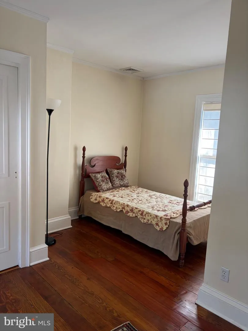 9627 EASTON ROAD Kintnersville, PA 18930