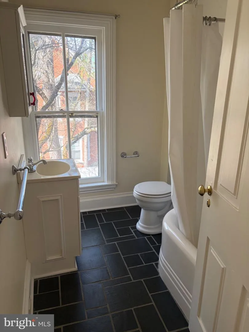9627 EASTON ROAD Kintnersville, PA 18930