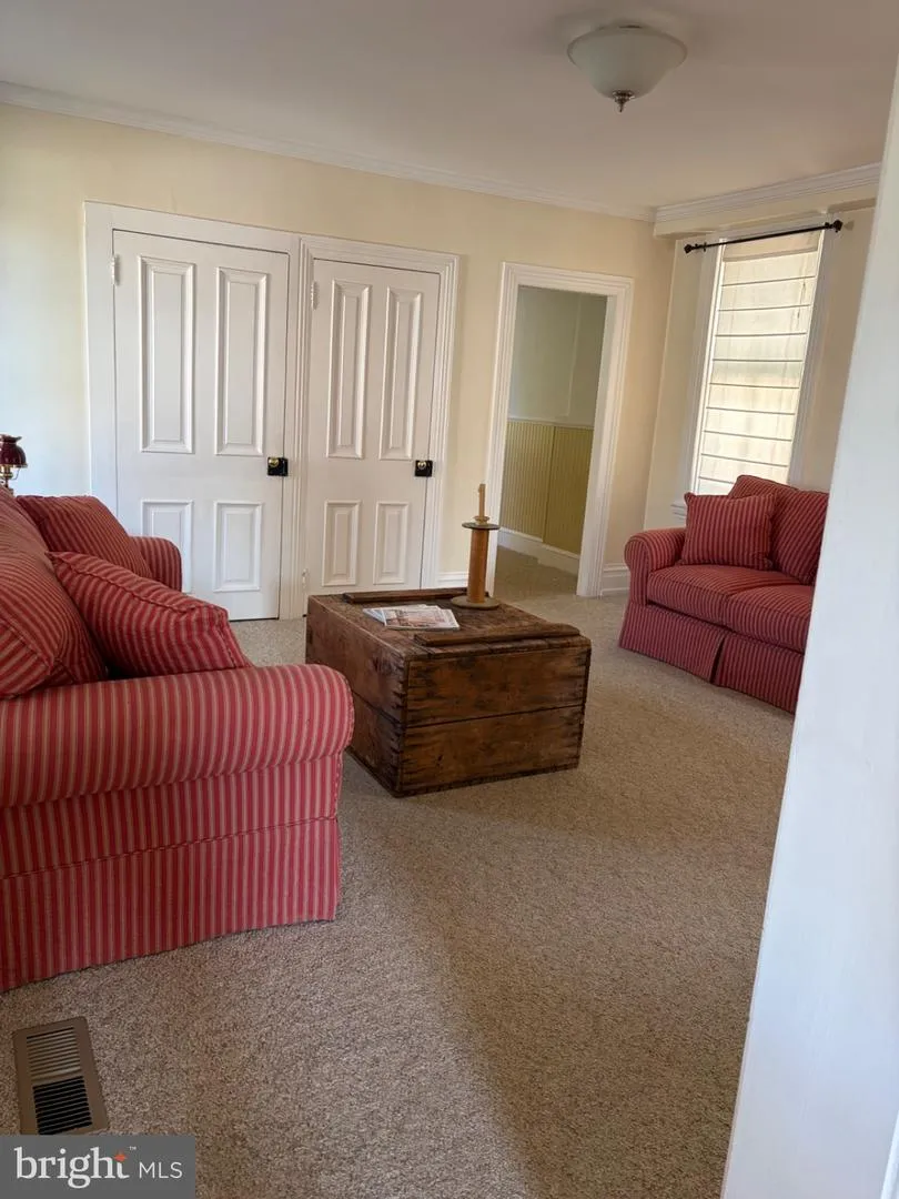 9627 EASTON ROAD Kintnersville, PA 18930