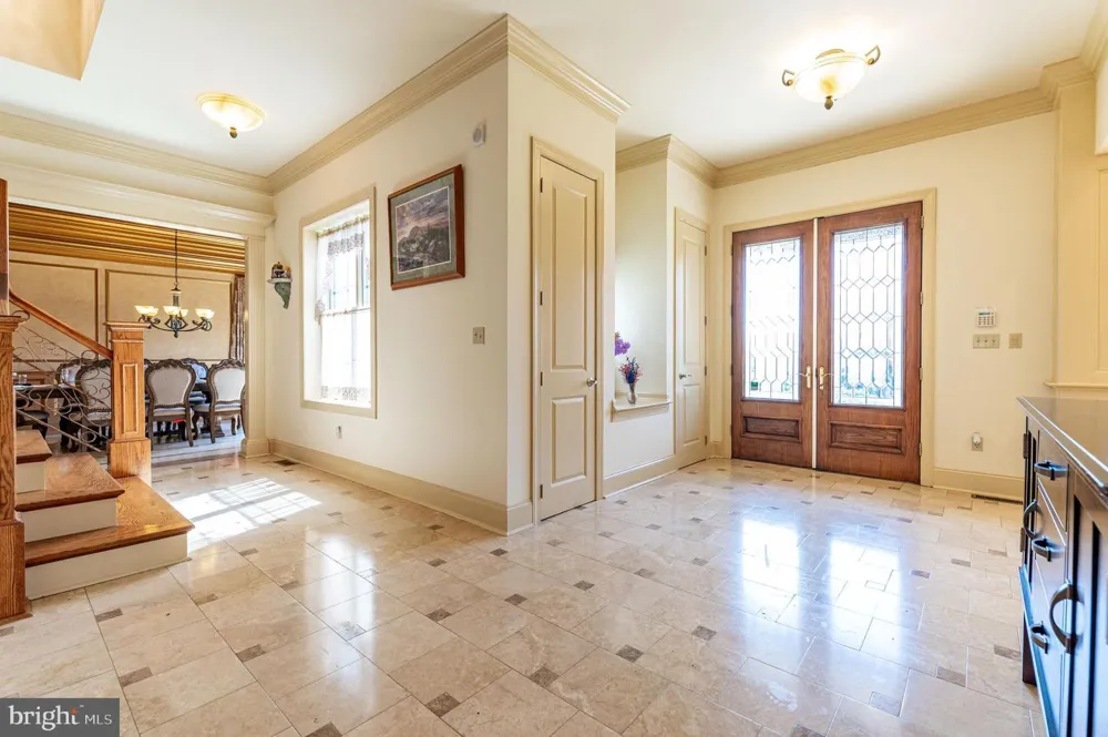 49 CREST BOULEVARD Easton, PA 18045